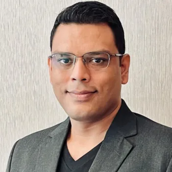 Vidmay Naini